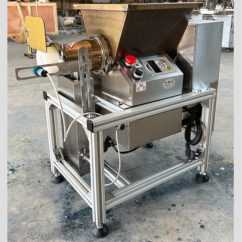 Máquina de fazer massa em espiral única, máquina quantitativa de corte e divisão de massa, pães cozidos no vapor, totalmente automática