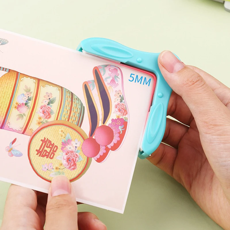 قاطع زاوية R5 قاطع زاوية صغير يمكنك صنعه بنفسك قاطع زاوية يدوي يمكنه قطع قاطع زوايا الصور المختوم من البلاستيك