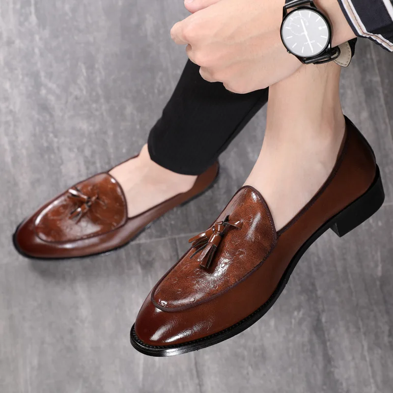 NEW 2022 Ostrich Pattern Men Business Formal Loafers Shoes Slip On Tassel Black Brown Fashion Men Dress Moccasins Shoes Big Size