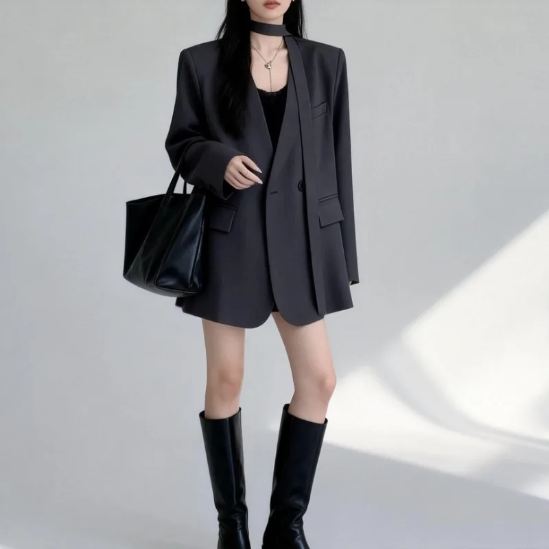 

Модный женский элегантный пиджак весна-осень 2026: дизайнерский, в уличном стиле, однотонный, свободного кроя, верхняя одежда