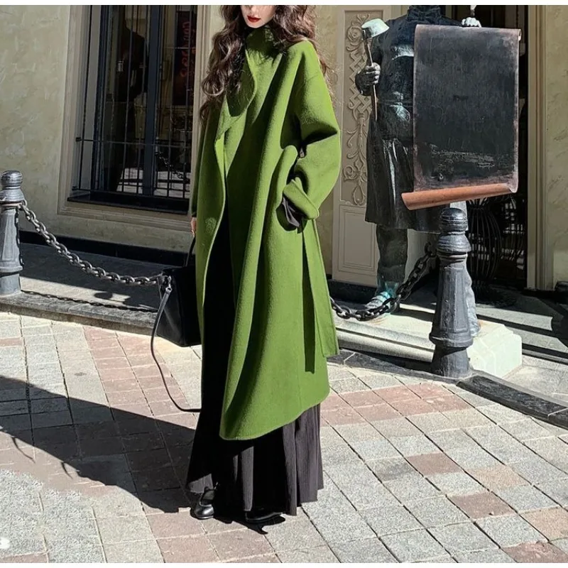 

French Elegant Retro Large Lapel Lace-up Hong Kong Style High-end Woolen Coat, Autumn and Winter