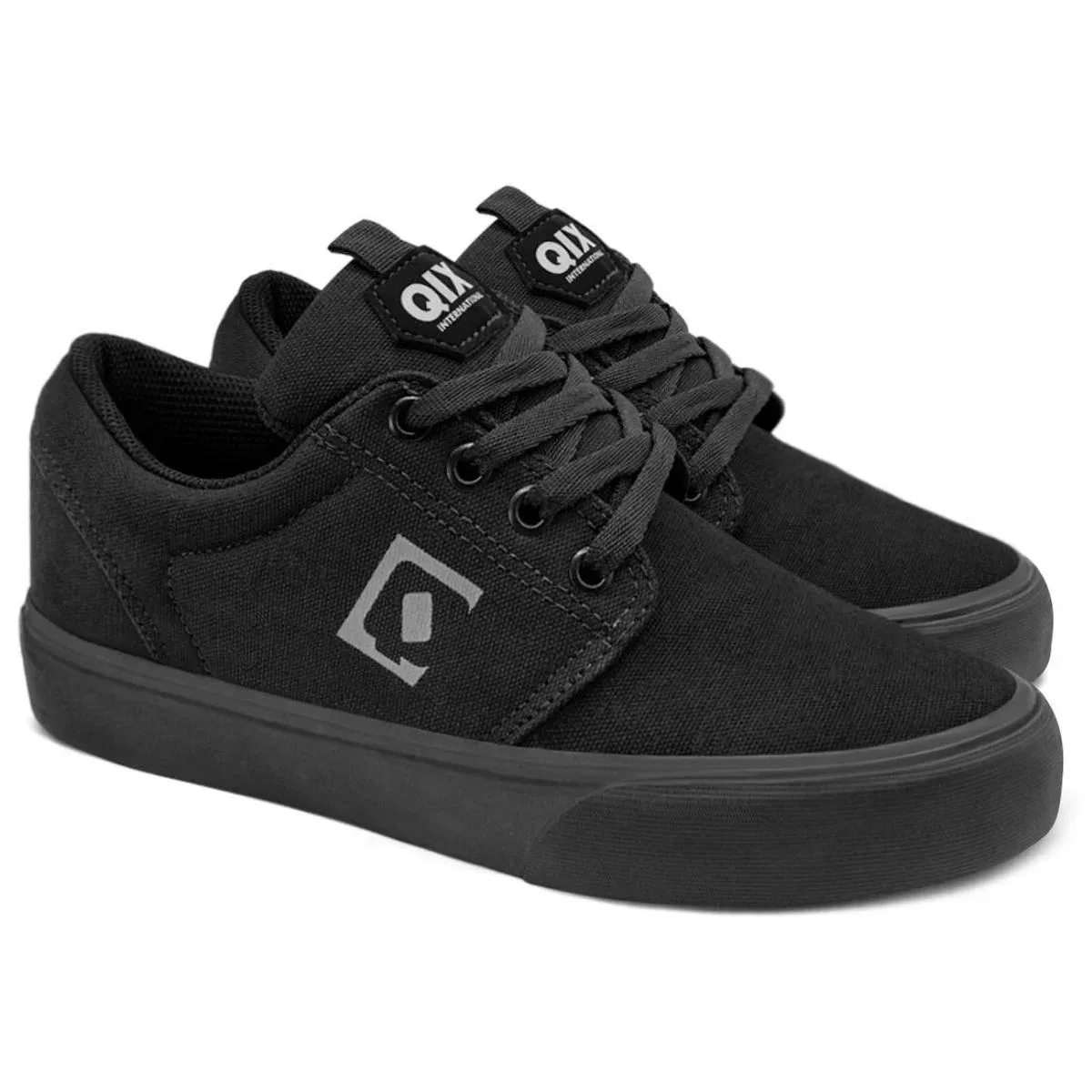 Qix Combat 3 Black Sneakers