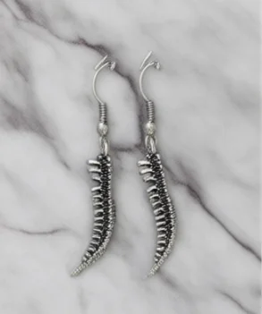 Anatomical Spine Earring Human Spinal Column Earrings Oddities Vertebrae Skull Medical Student Skeleton Anatomy Gothic Jewelry