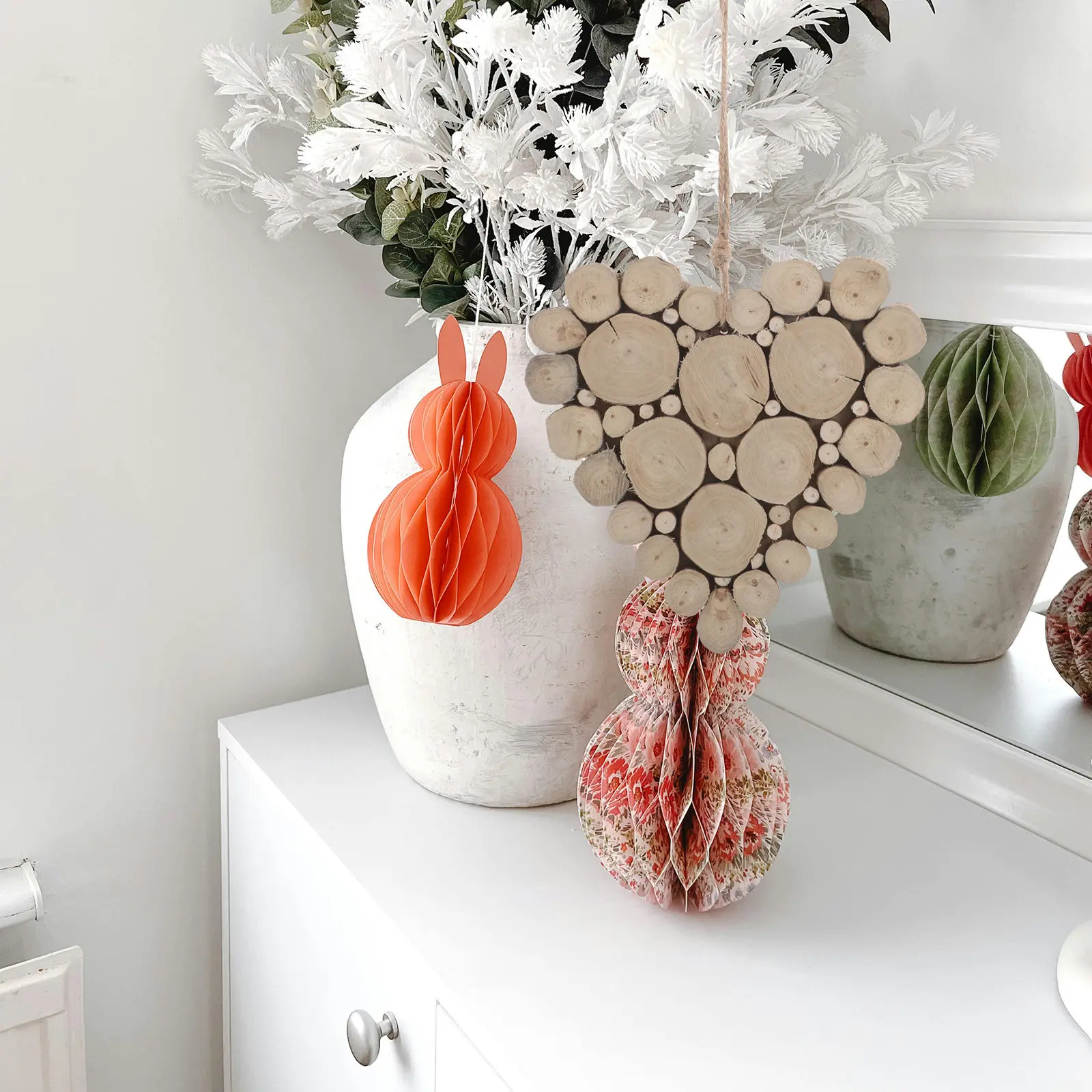 Wooden Heart Decor Valentine's Day Love Ornament Rustic Heart Sculpture for Holiday Home Kitchen Mantel Wall Tabletop Decoration