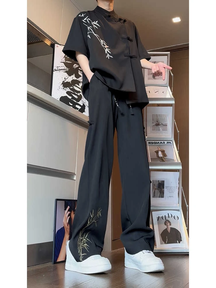 新しい中国風の刺繍入りメンズパンツ薄い黒夏カジュアル長ズボンドレープ感高級感スリムフィット