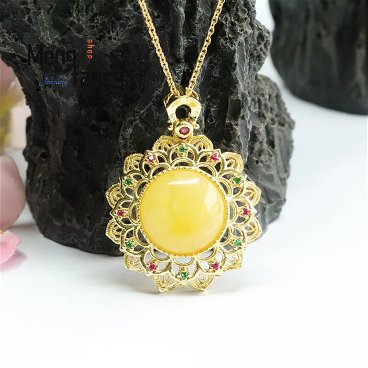 Collier de visage d'oeuf de tournesol d'ambre prévient le miel naturel, bijoux de beauté simples et généreux, lumière personnalisée, mode de luxe polyvalente