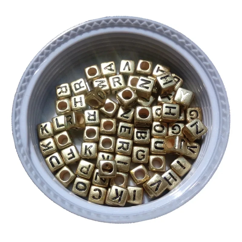 Newest 2600PCS 6*6MM Square Single Letter M Printing Cube Acrylic Alphabet Knit Name Beads For Bracelet Keychain Earring Making