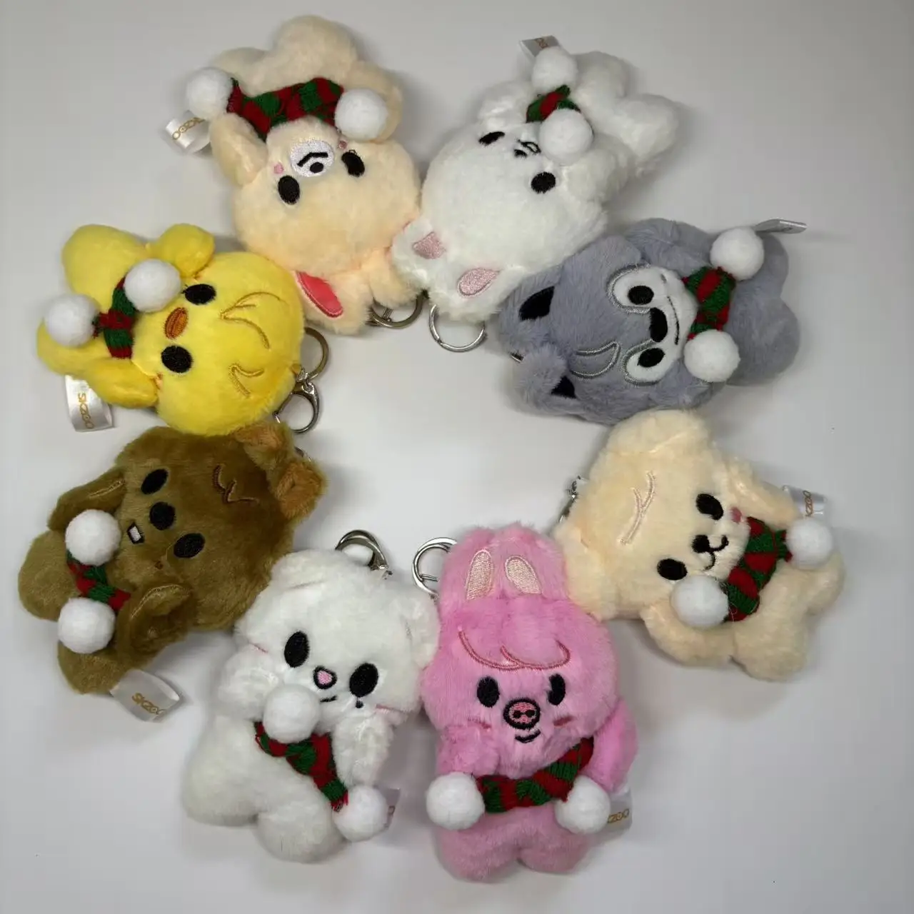 

Kpop Stray Kids Plush Keychain SKZOO felix Pilot Doll Magnetic DIY Handmade Decoration Magnetic Keychain Bangchan Children's Toy