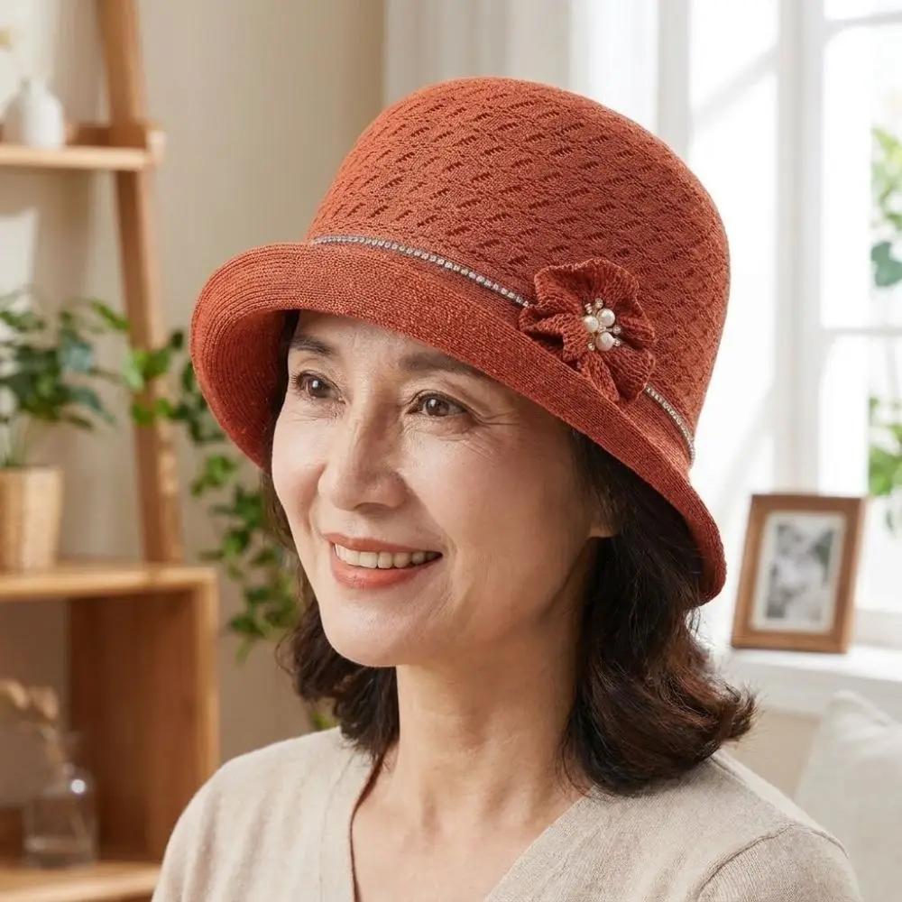 High-End Hepburn-Style Round-Top Sun Hat Polyester Pearl Middle-aged Mother Hat Breathable Elegant Bucket Hat Travel