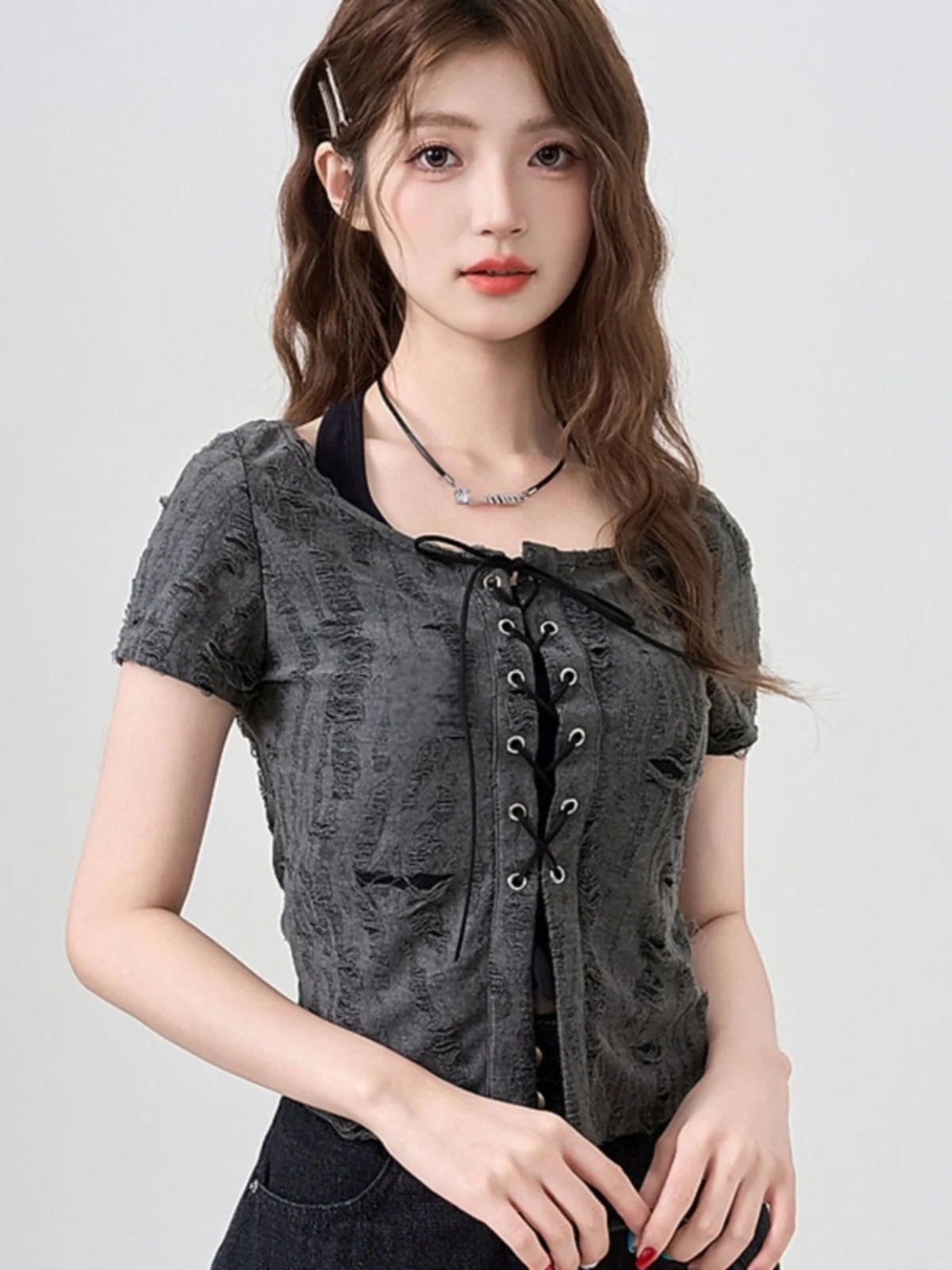 เสื้อยืดสุดแซ่บ หวาน เท่ รู ชุดแฟชั่นฤดูร้อนของผู้หญิง สายรัดหรือ Sve Slim Fit รอบเนื้อเส้นใยโพลีเอสเตอร์ชุดสองชิ้น