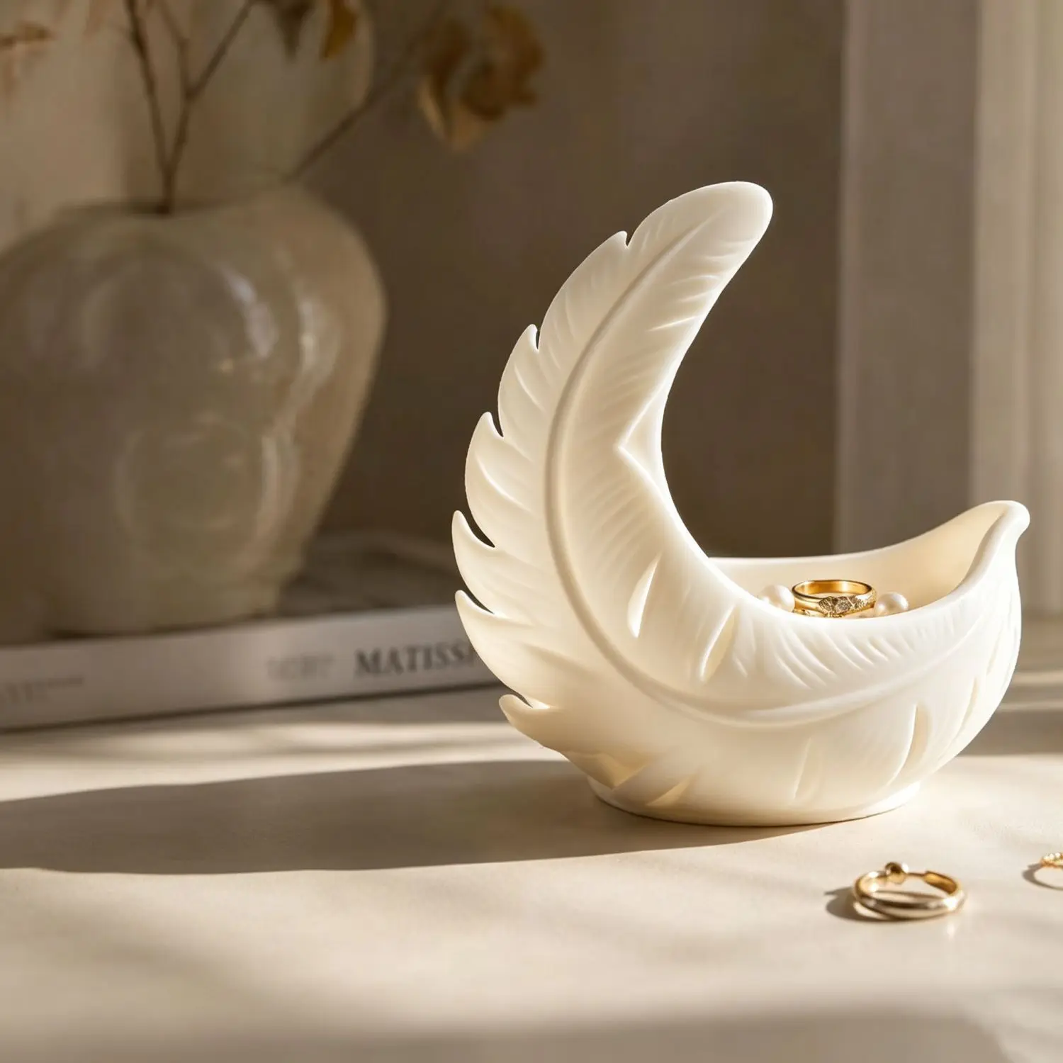 Feather Moon Feather Shaped Storage Bowl Silk White Craft Ornament Gift Jewelry Storage and Appearance Ornament
