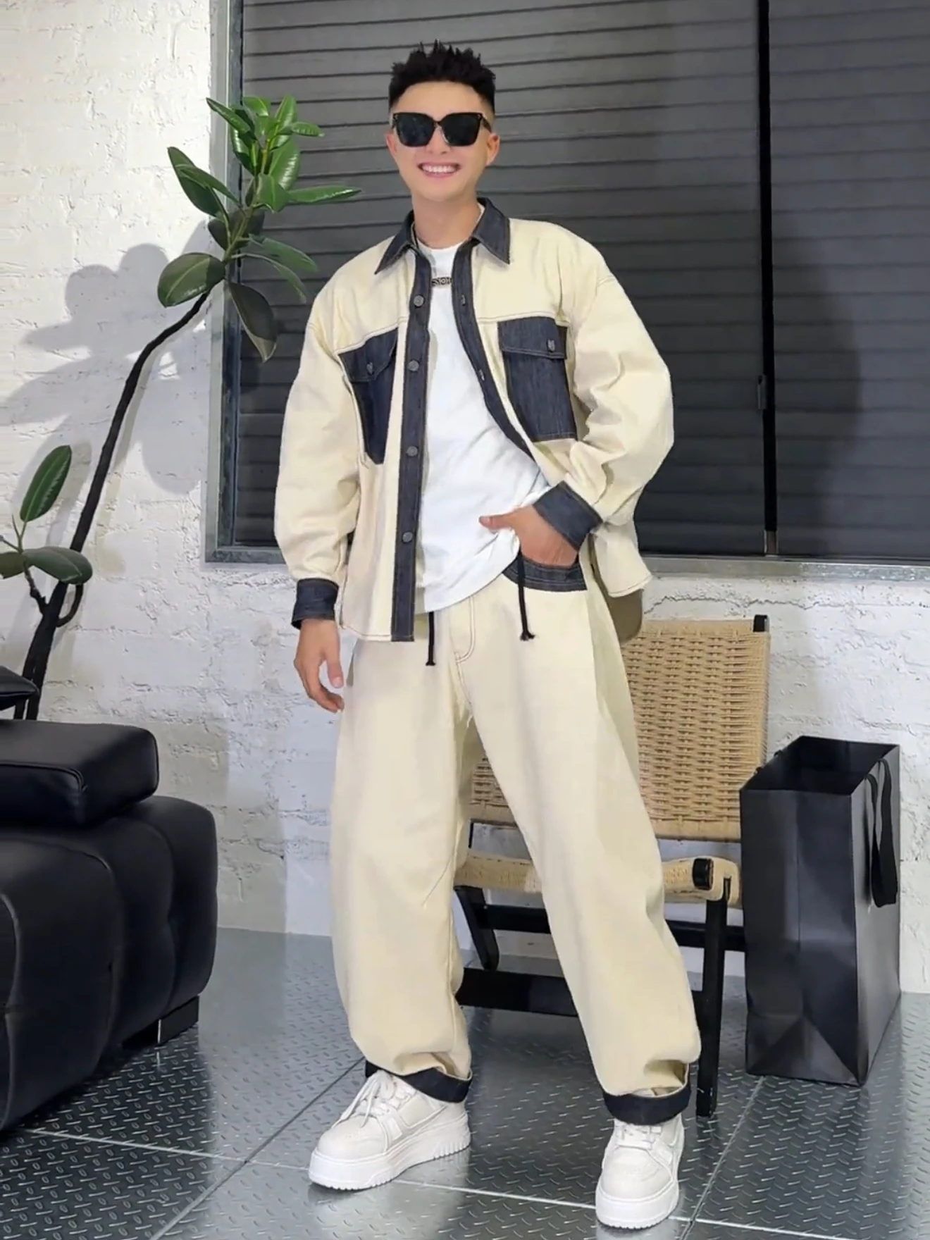 

Autumn Winter Men's Faion Casual Denim Set with Collar irt Jaet And Knife Pants Two Piece Set Color Blo Design