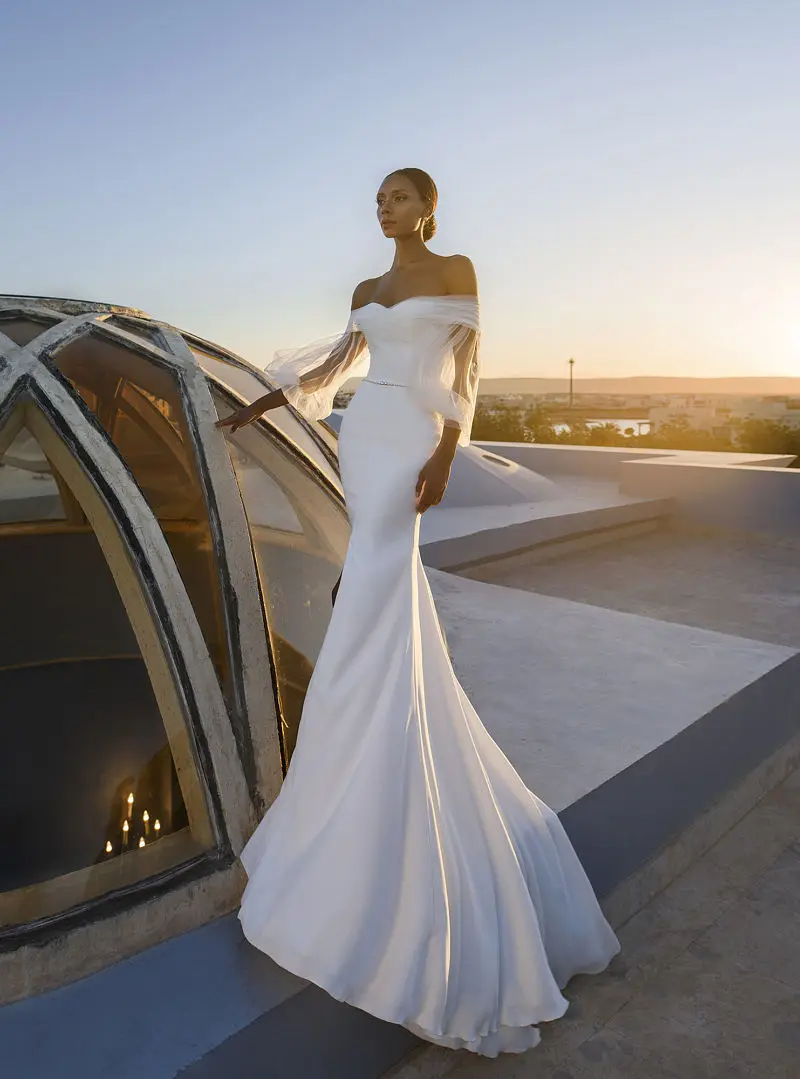 Elegante abito da sposa a sirena con spalle scoperte 2024 maniche lunghe a sbuffo in raso di tulle splendidi abiti da sposa personalizzabili su misure