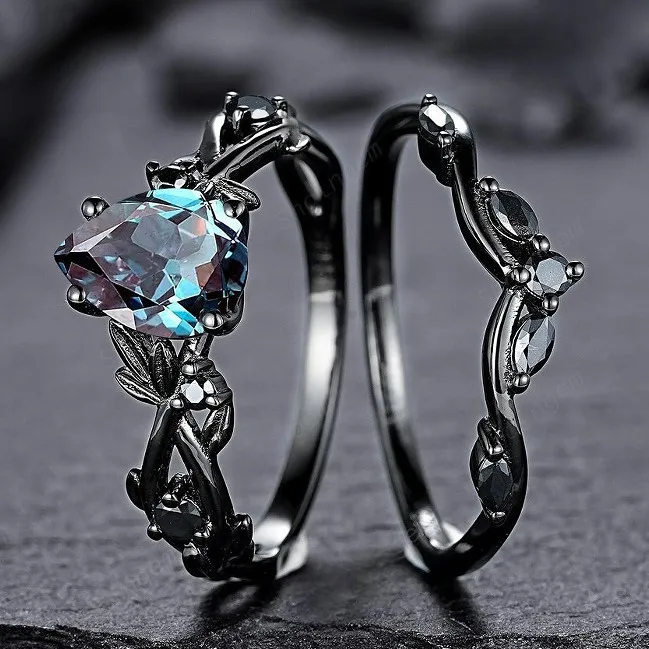 

Women's Sea Blue Zircon Ring Classic European American Fashion Gun Black Inlaid Jewelry for Ladies