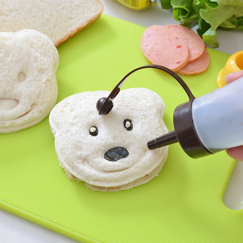 Little Bear Shape Sandwich Mold Bread Biscuits Embossed Device Cake Mold Maker DIY Mold Cutter Kitchen Breakfast Accessories