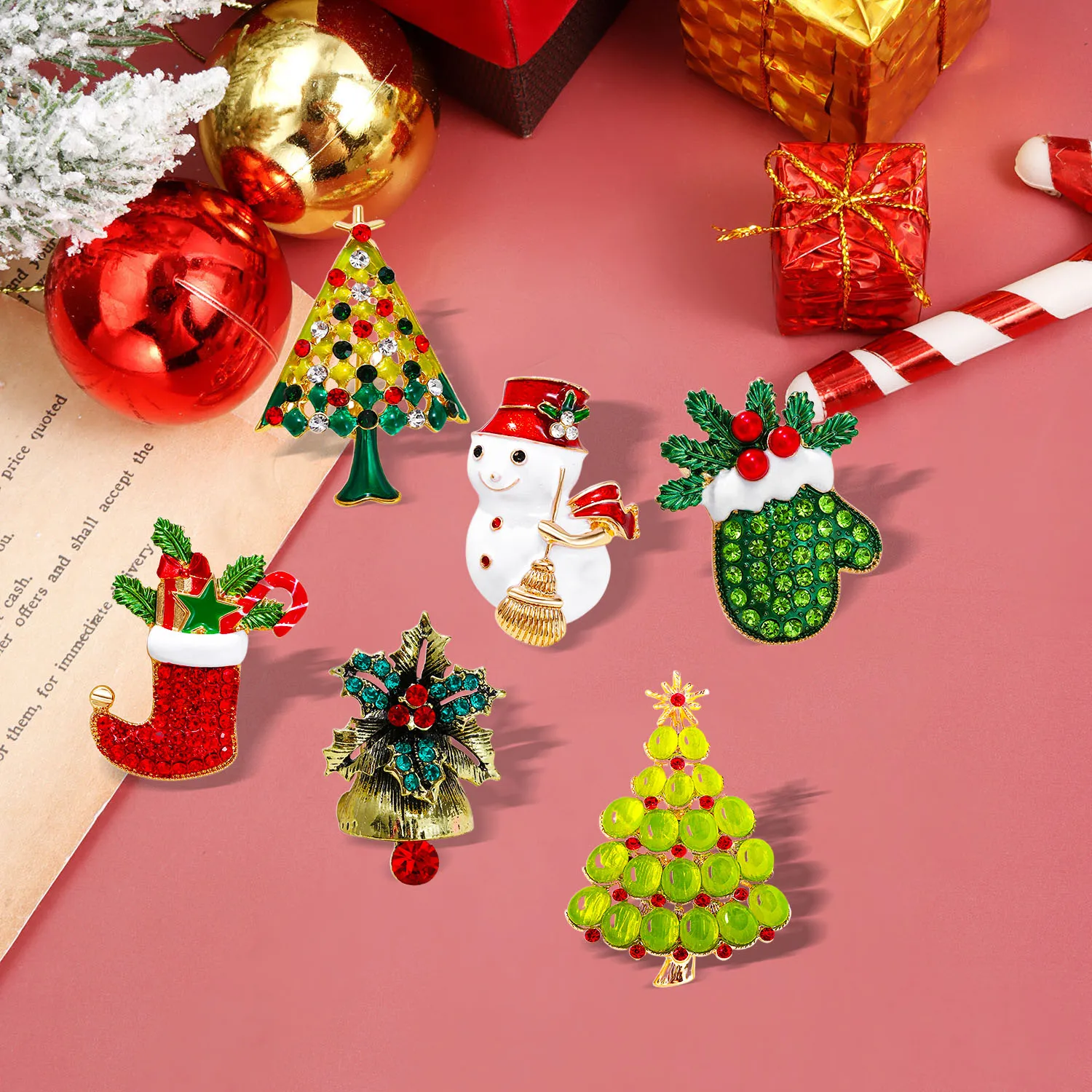 New alloy diamond studded Christmas brooch for women's fashion, holiday parties, gift giving and accessories