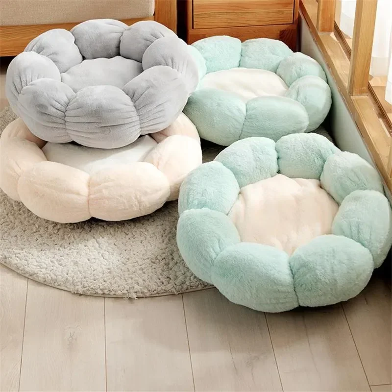 

Cute Dog Cat Bed Winter Warm Soft Pet Nests for Small Medium Large Cats Plush Flower Shaped Dog Bed Mat Pet Daily Necessities