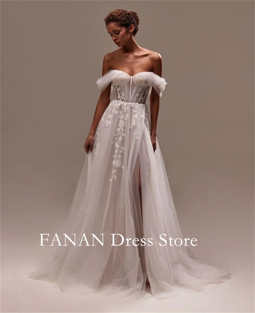 Fanan Diamond White A-Line Side Slit  Customized Short Sleeves Tulle Lace Wedding Gown Elegant Wedding Dresses without Sleeves