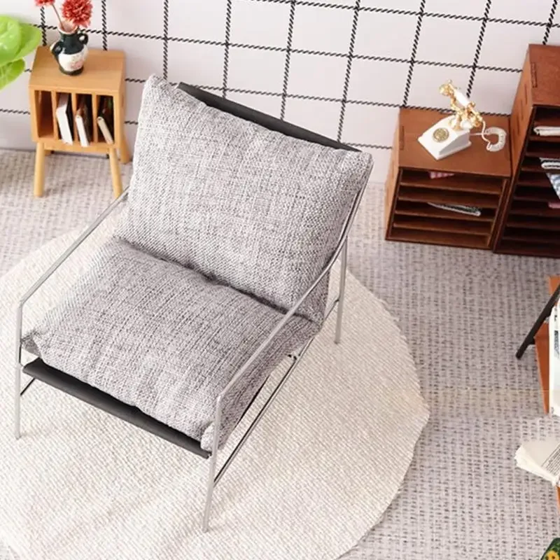 

Миниатюрная мебель для сцены, диван, моющийся диван-стул с железной основой для креативного кукольного домика, 15UB