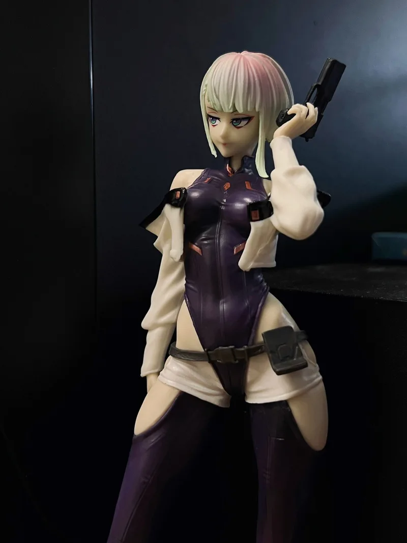 Heiße Verkäufe 22 cm Cyberpunk # 2077 Edgerunners Anime Figur Super Hacker Edge Walker Lucy Action Figure Sammlung Modell Puppe Spielzeug