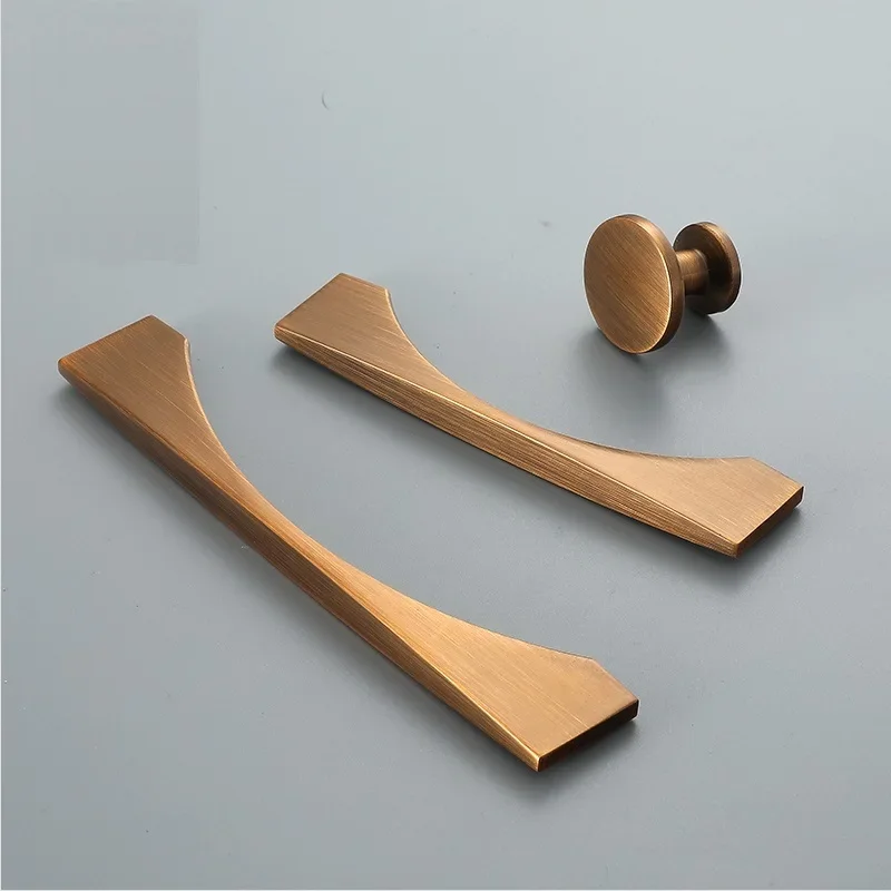 Yellow Bronze Furniture Handle Vintage European Style Bronze Kitchen Cabinet Handles Drawer Knobs Door Pulls Hardware