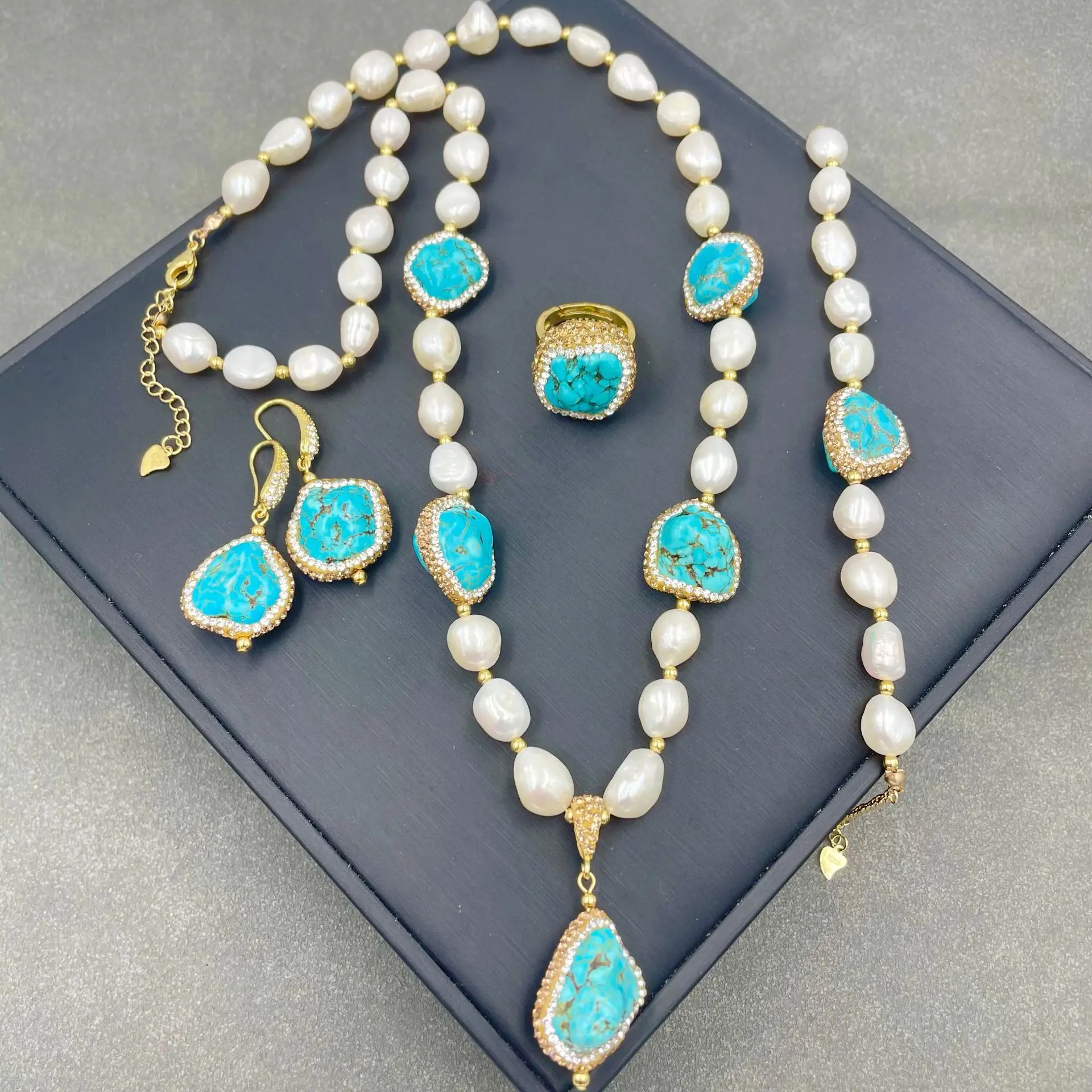 

exquisite 7-8mm Baroque freshwater pearl turquoise ore set Set