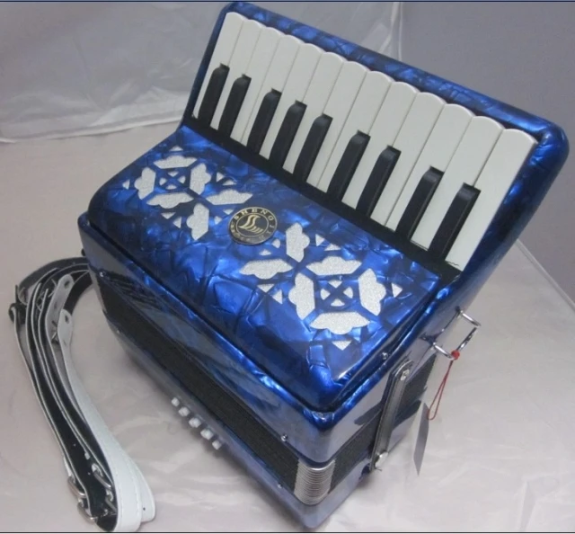 Manufacturers sell professional keyboard instrument performance grade 22 key 8 bass accordion with gift Bag