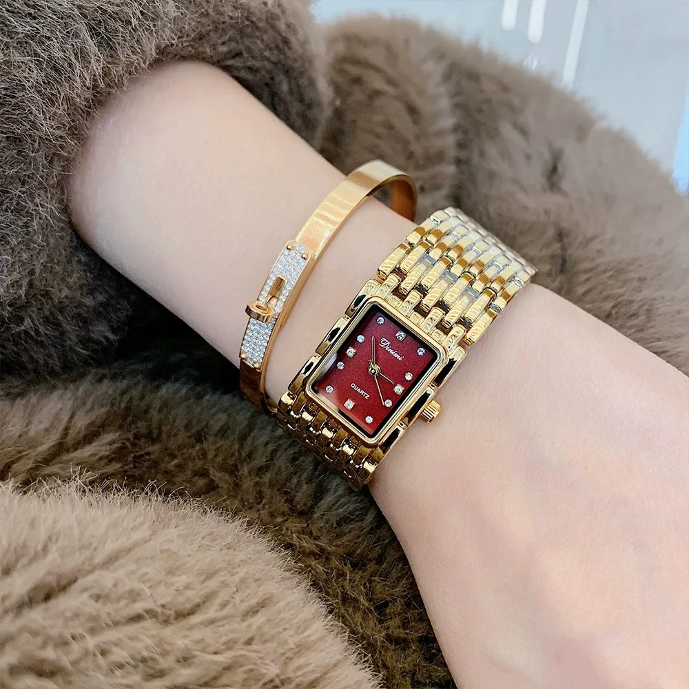 Women's watch, simple retro rectangular design, bracelet-style chain, vintage-inspired wristwatch, an unusual timepiece.