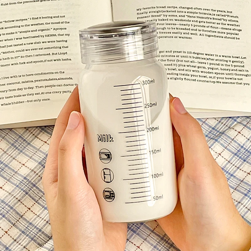 

Portable High Temperature Resistant Glass Milk Cup with Lid And Sc for Students Home Use Sed Water Bottle for Soy Milk