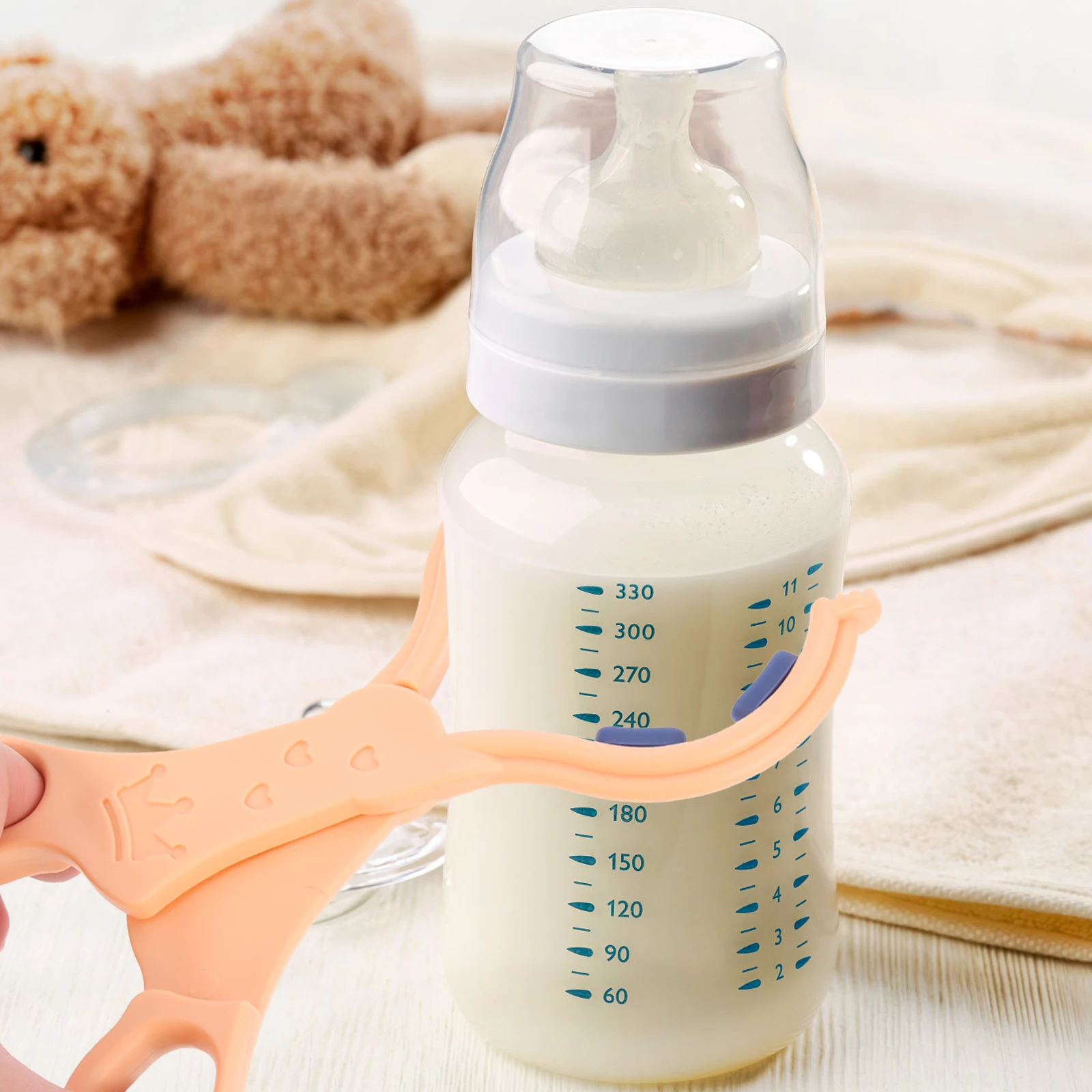 

2Pcs Anti-Slip Feeder Tong PP Material for Clamping Baby Bottles Pacifiers Easy to Bottle Tong Feeding Bottle Clamp