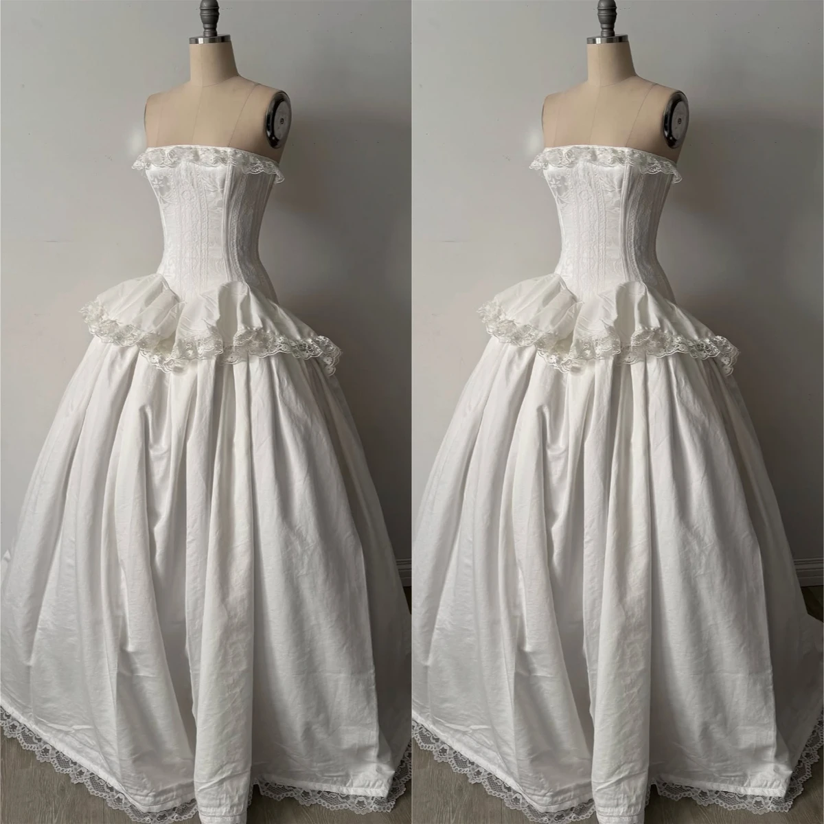 Customized Strapless Ruffle Lace Corset Ball Gown White Vintage Puffy Floor Length Romantic Victorian Wedding Dress For Bride