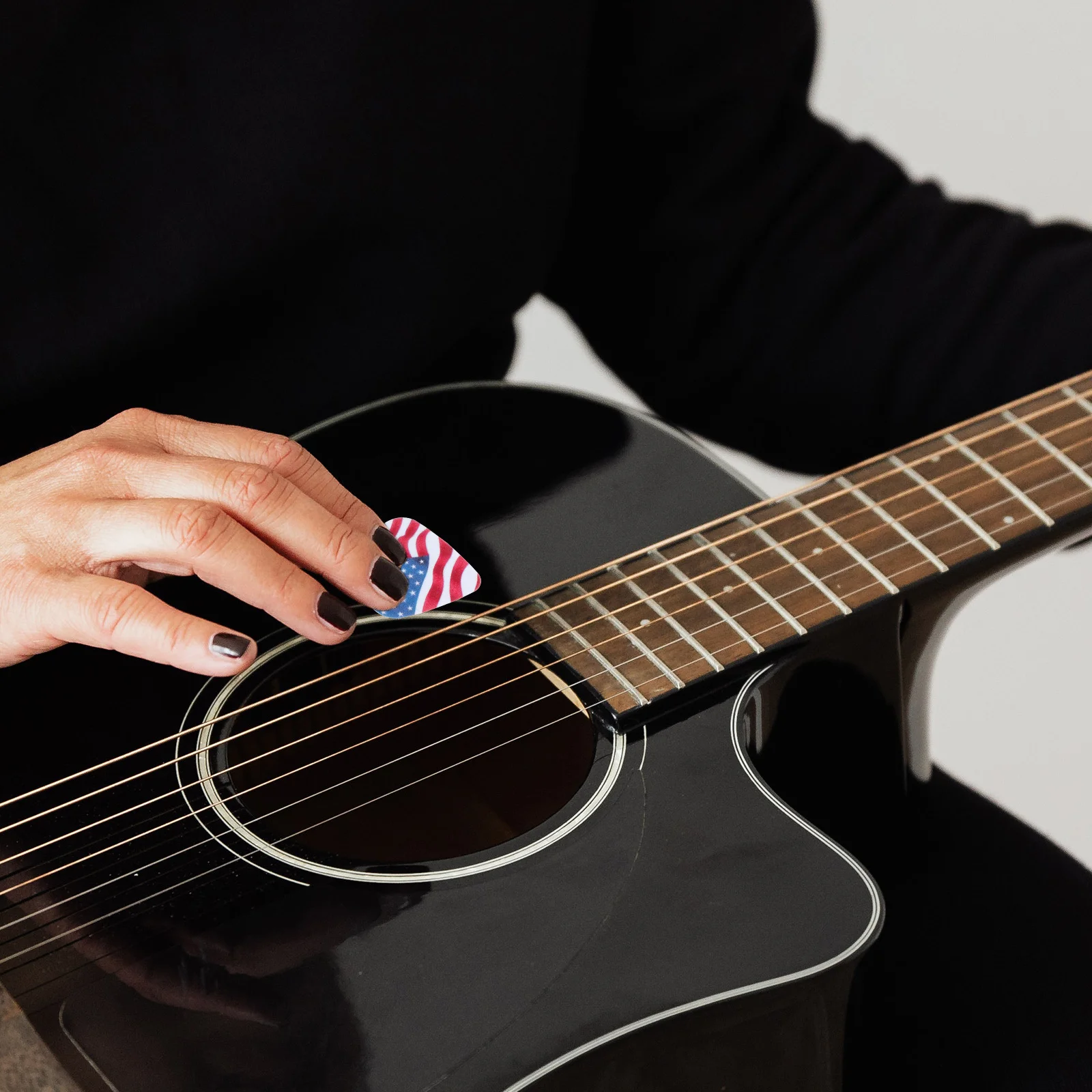 25 قطعة من أعواد الجيتار الصغيرة المتينة للجيتار الشعبي الكهربائي المحمول خفيف الوزن أداة وترية عملية