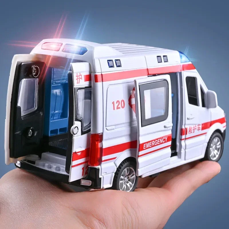 1:32 Sound and Light Pull Back Ambulance Model, High-simulation Double-door Finale Alloy Car Toy Children\'s Birthday Gift