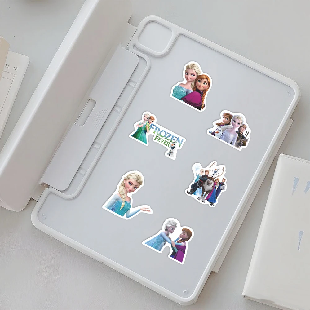 10/30/55 قطعة لطيف الكرتون ديزني المجمدة الأميرة ملصقات Kawaii أنيمي فتاة إلسا آنا ملصق حقيبة زجاجة ماء الهاتف الشارات #6