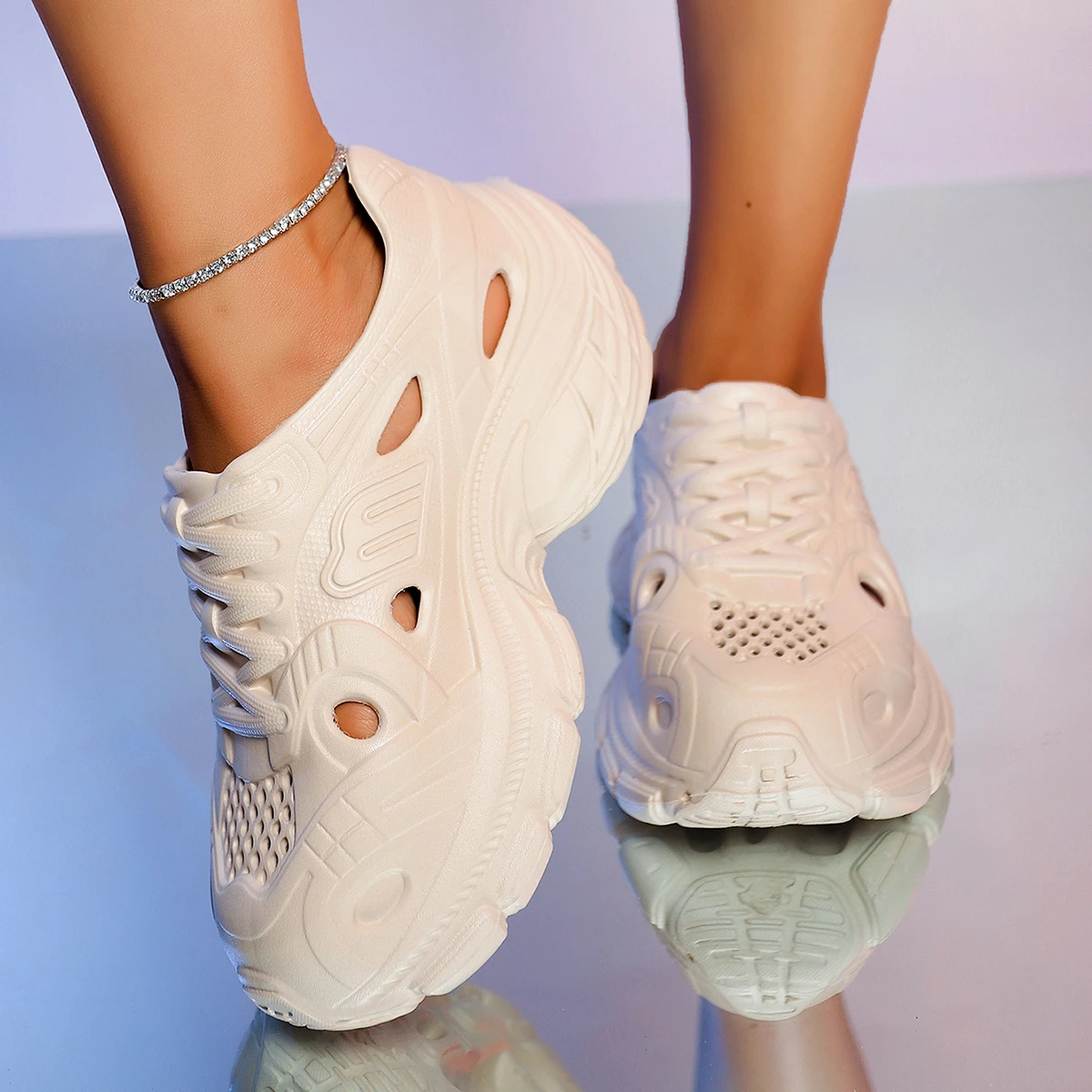 

Casual Sport oes Women's Dad oes Beach oes EVA Water oes Hollow out Design Comfortable Flat Sandals for Summer