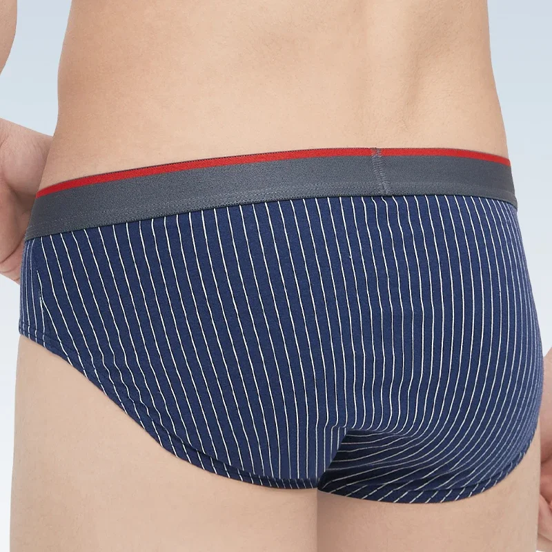 2PCS Men's antibacterial cotton triangle - shaped underwear for teenagers. It's suitable for sports, with a thin style for summe
