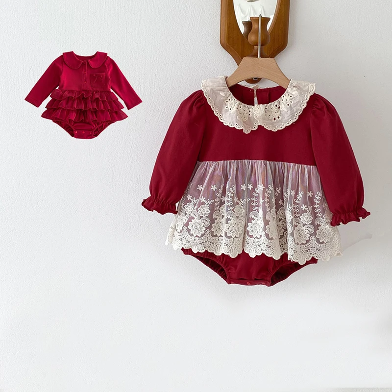 

2025 New Christmas Burgundy Baby Romper Lace Skirt Peter Pan Collar Cotton Vintage Holiday Lace Newborn Girl Bodysuit 0-24M Gift