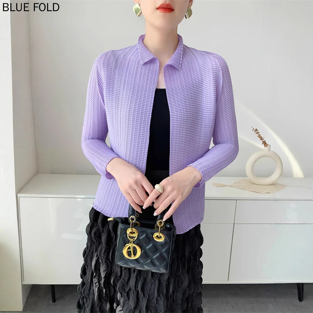 Miyake High-End-Plissee-Oberjacke für den Frühherbst 2025, super dehnbar, fließender Maiskern-Cardigan für Damen