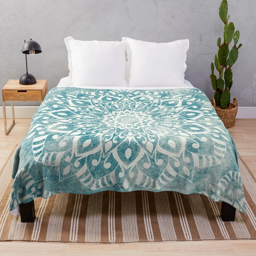 

MINT LIGHT MANDALAS FOR JULY Throw Blanket Soft Blanket Bed covers Thermal Blanket