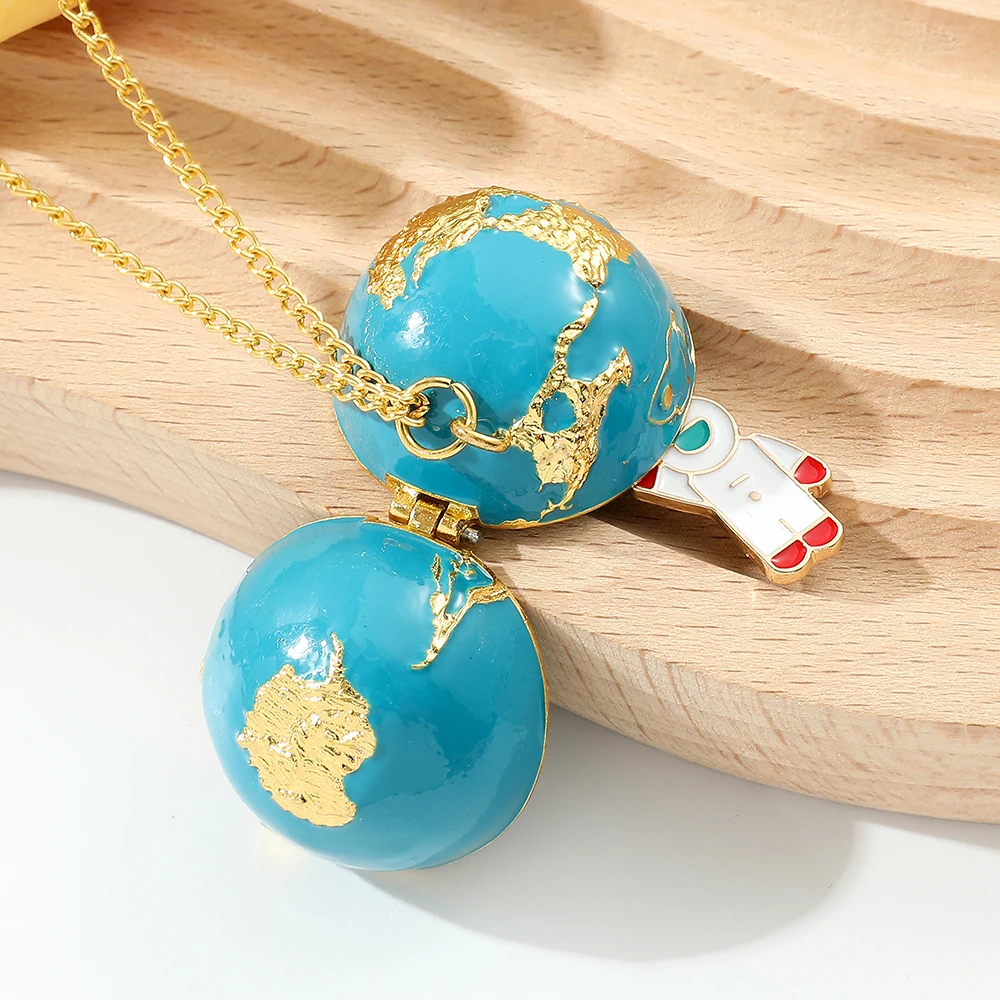 1PC Creative Care for the Earth and the Environment Theme Advanced Design Style Necklace