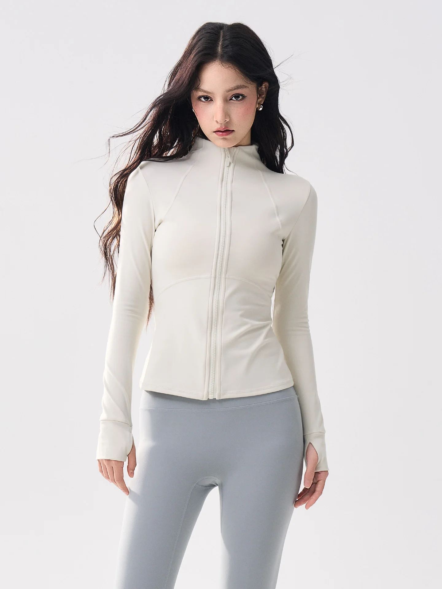 

Женская спортивная куртка на флисовой подкладке для йоги, фитнеса, бега, пилатеса, тренировок, с длинными рукавами, приталенная, на молнии, из нейлона