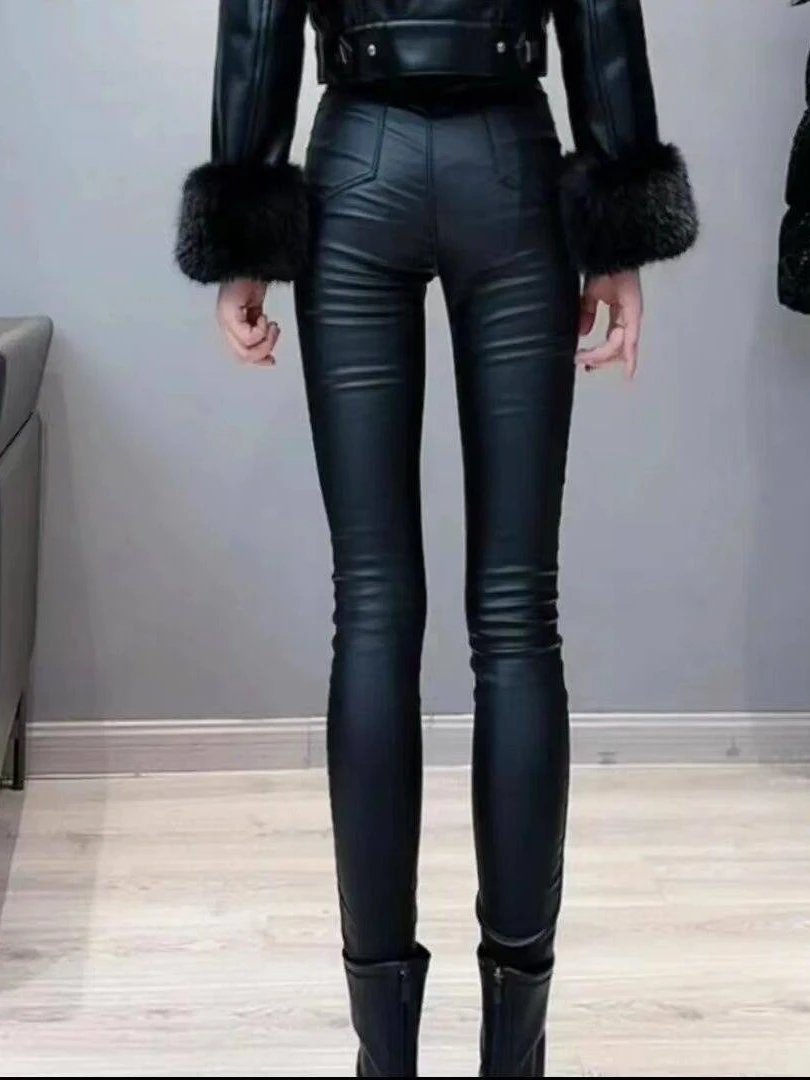 Winter New plus Size High Waist Fleece Lined PU Leather Slim Fit Women's Fashionable Leggings Warm Comfortable Nine Points Pants