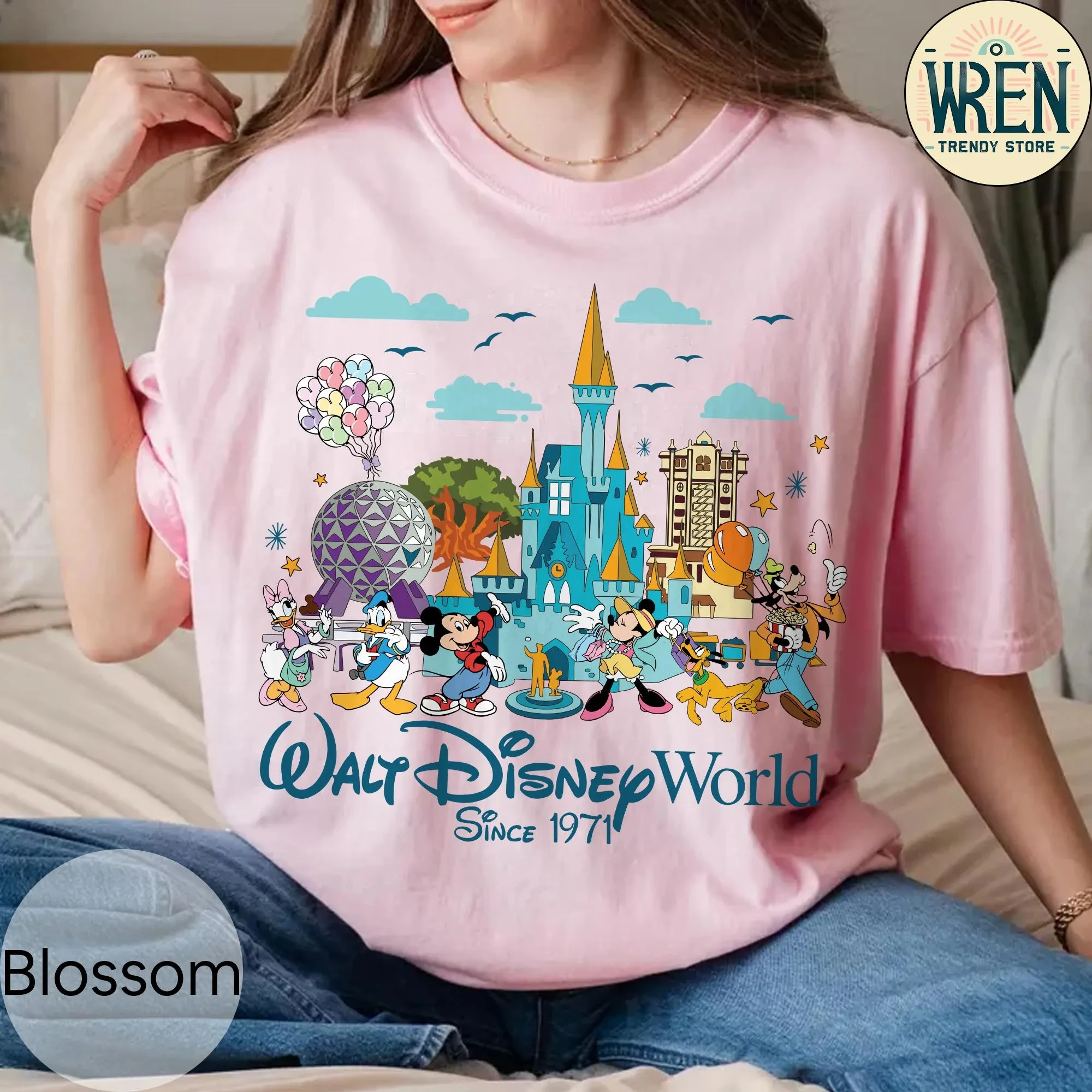 تي شيرت ريترو ميكي آند فريندز والت ديزني وورلد، تي شيرت ديزني فيوتشر وورلد تور، قلعة العطلات العائلية العالمية والت ديزني