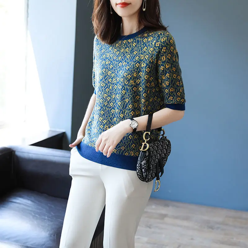 Camisa básica de punto con manga de cinco puntos y cuello redondo para mujer en primavera y verano, nuevo estilo, moda, holgada, delgada y versátil