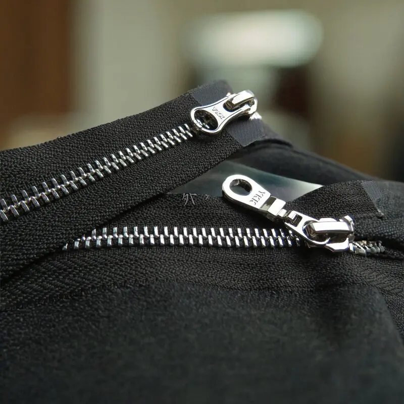 

No. 5 Ykk Metal Bright Copper Double Open Zipper ● 50-120cm ● Black - Down Jacket, Coat, Cotton