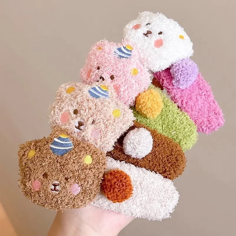 4 قطعة مشبك منقار البط الملونة الكورية نمط الدببة الضخمة مشبك شعر للنساء موضة منقار البط كليب الحلو لطيف فتاة الجانب دبوس الشعر