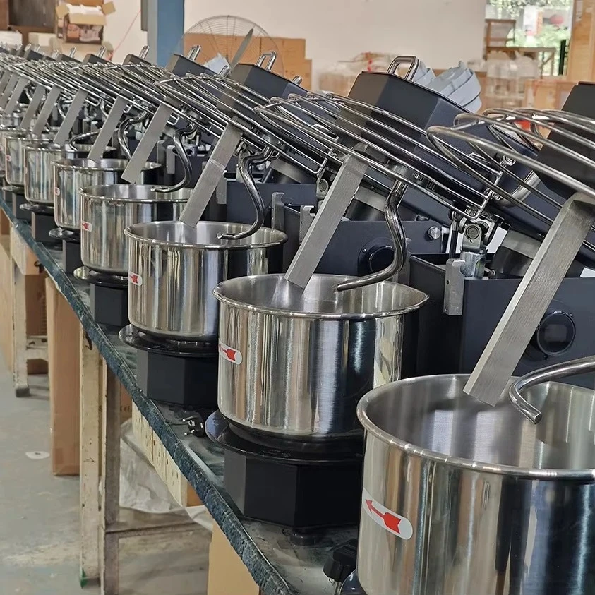 Proveedor de precio de fábrica, cabezal inclinable de elevación, uso doméstico, pan, Pizza, Amasadora, amasadora de masa, mezclador de masa en espiral, 5L
