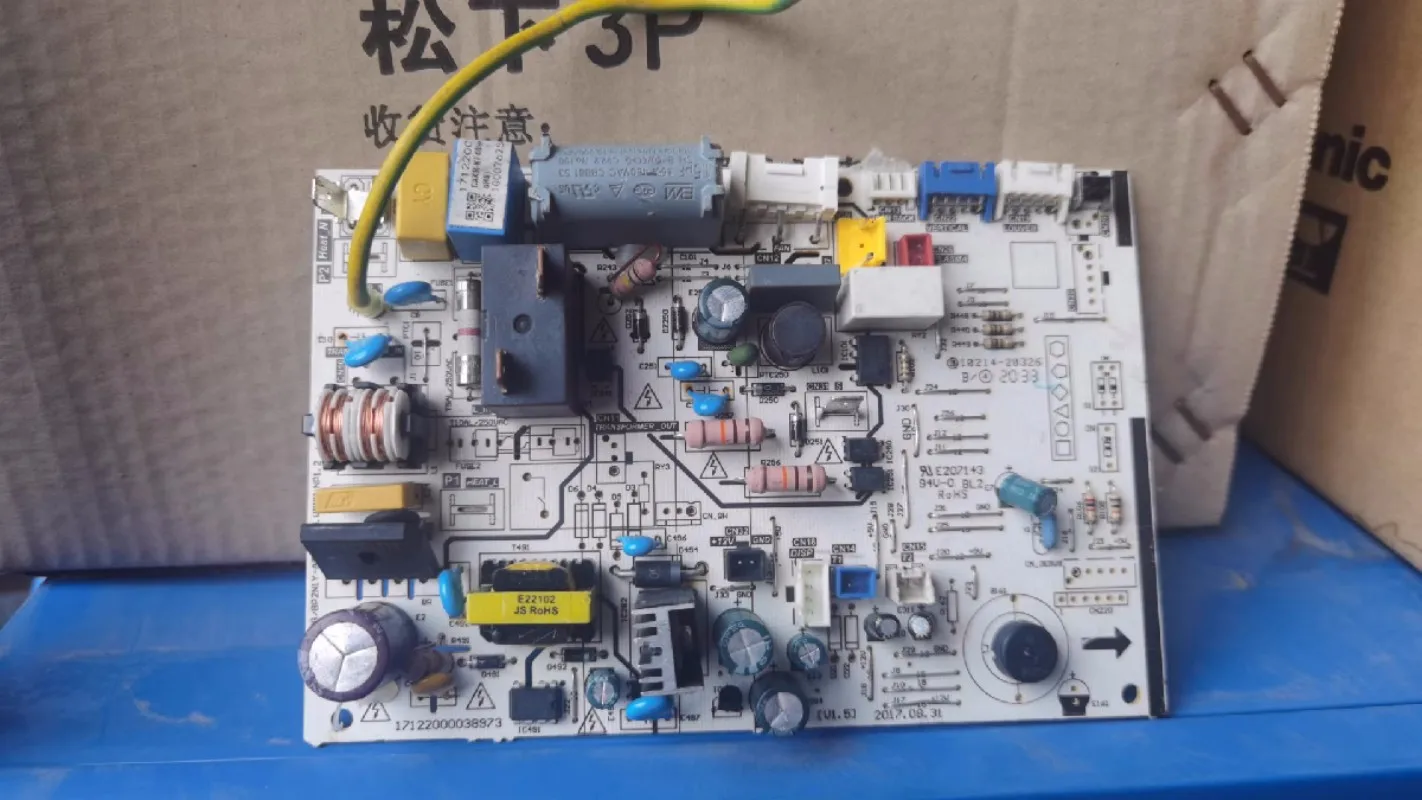 

New for Midea Air Conditioning Computer Board CU-KFR35G/BP2N1Y-AFBU CE-KFR26G/BP2DN1Y-AE 17122000038973