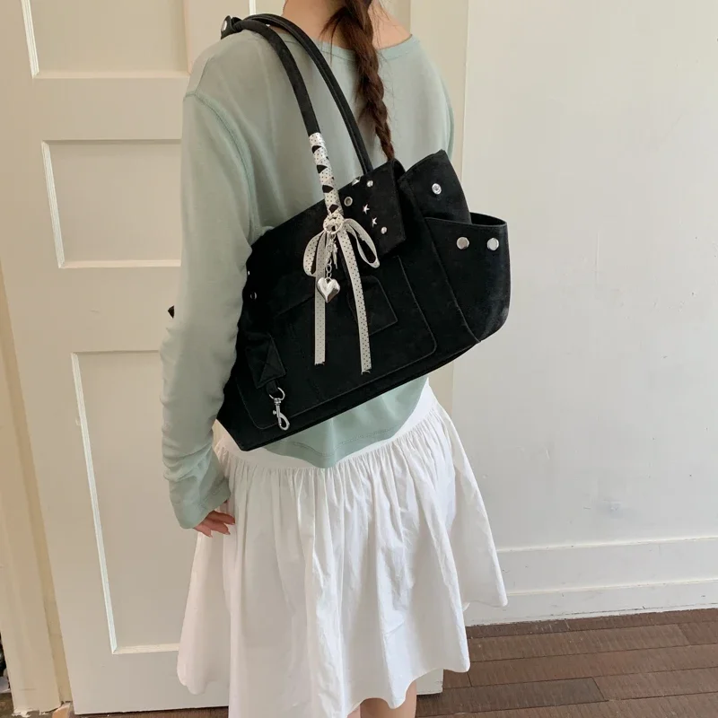 Damen PU-Leder Nieten-Stern-Handtasche: Süße, coole Nischen-Ästhetik für den Alltag – Umhängetasche und Shopper 2026 – Neue Handtaschen und Geldbörsen – Detail 10