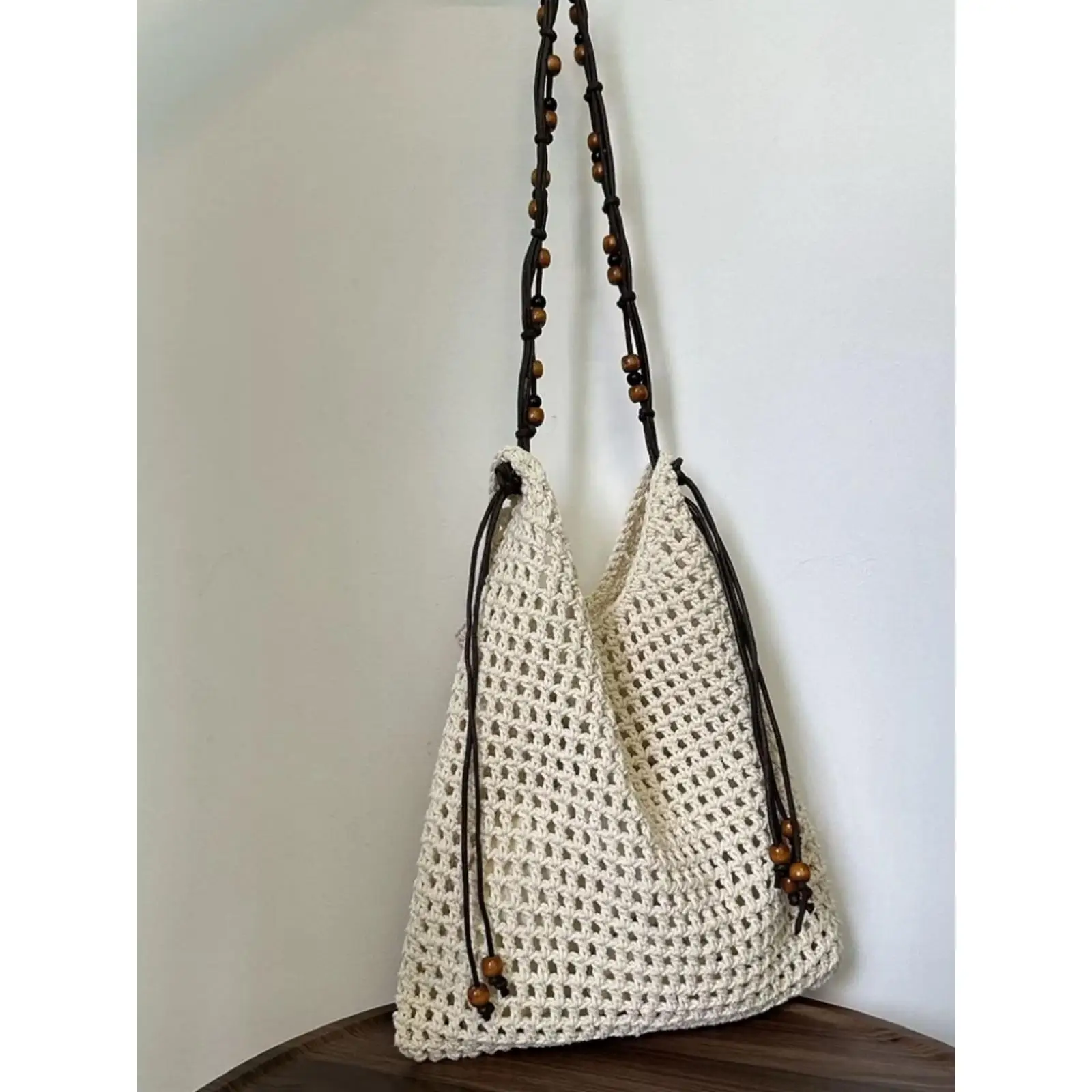 Summer Hollow out Woven Straw Bag Women's 2026 New Beach Vacation Large Capacity Single Shoulder Slant Crossbody Bag